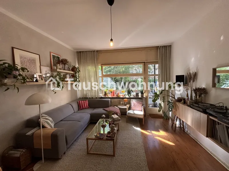 Tauschwohnung: Zwei Zimmer Wohnung mit Balkon mitten in Kreuzberg — photo 1
